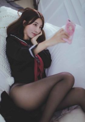 《漂亮的邻居hd》在线观看_720在线手机播放